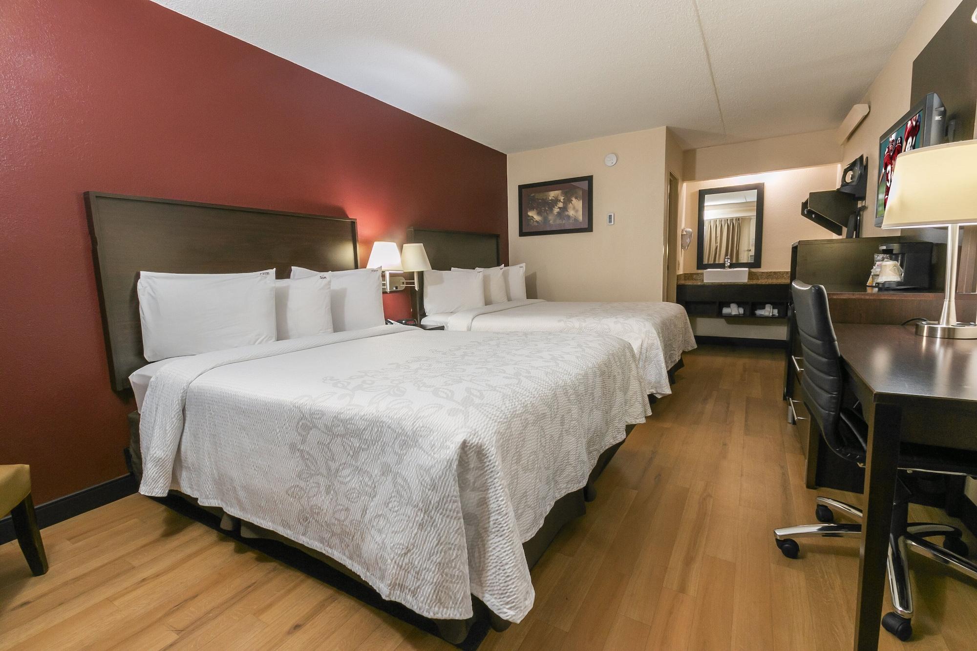 Red Roof Inn Plus+ Birmingham East - Irondale/Airport Eksteriør billede
