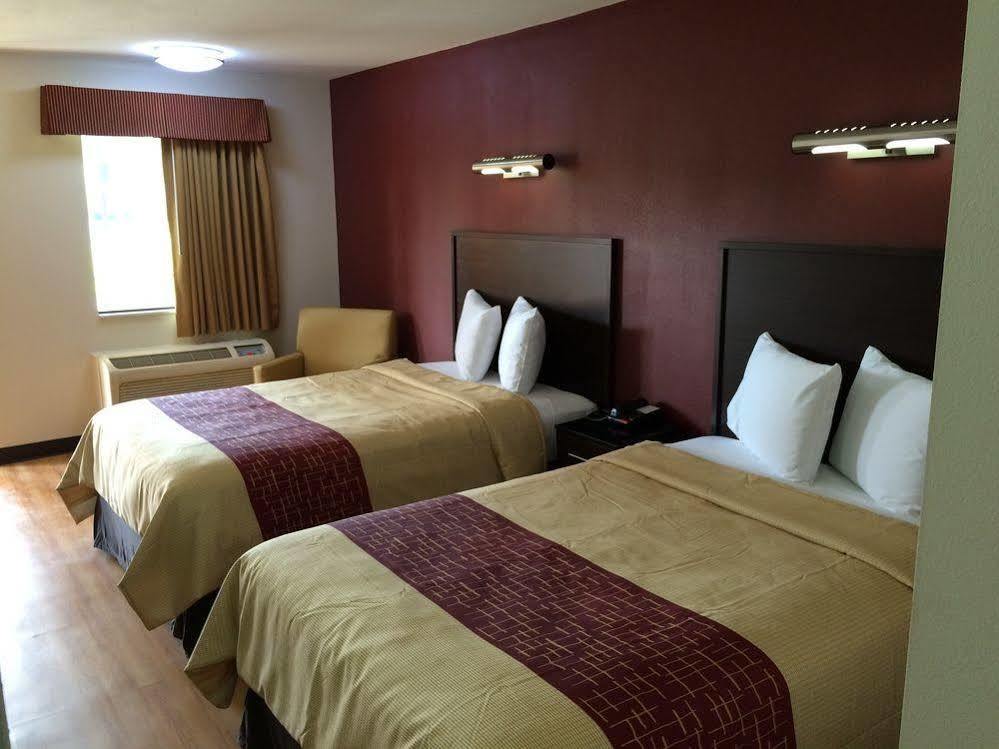 Red Roof Inn Plus+ Birmingham East - Irondale/Airport Eksteriør billede