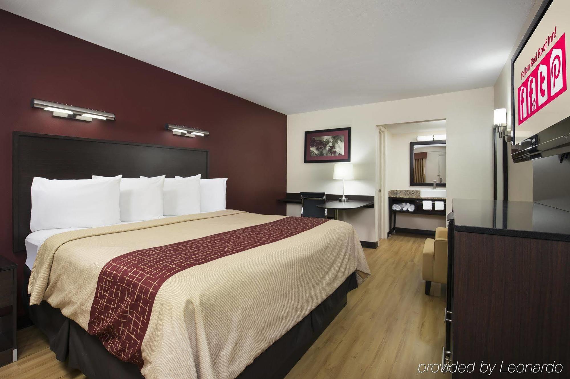 Red Roof Inn Plus+ Birmingham East - Irondale/Airport Eksteriør billede